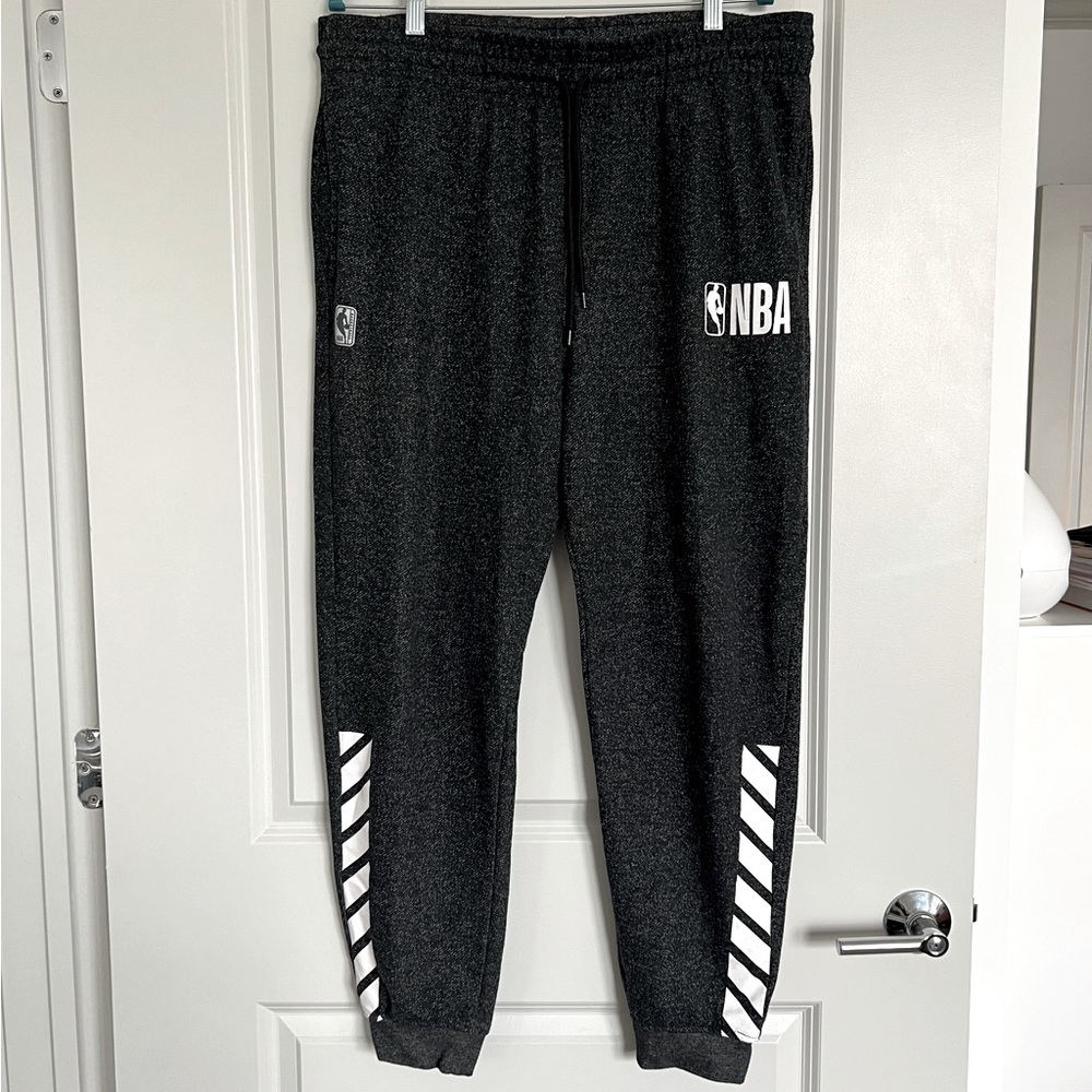 NBA Men’s Gray & White Sweatpants Joggers | Size XL